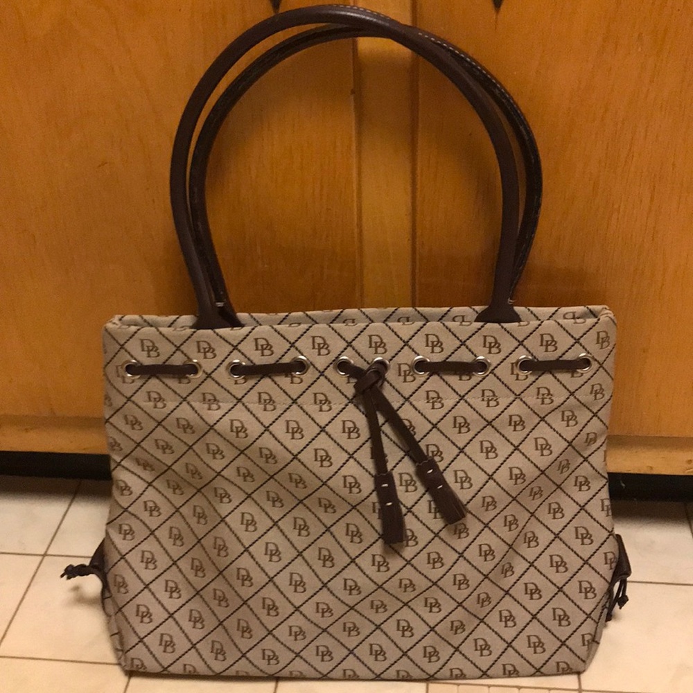 Dooney & Bourke Tote Bag